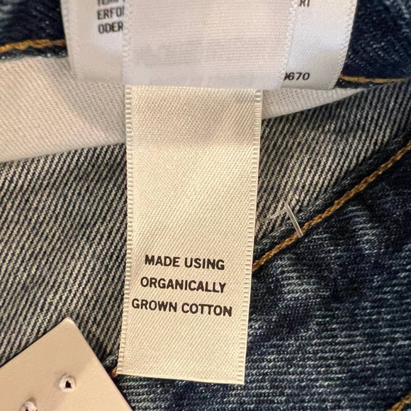 AGOLDE Dee Vintage High Rise Short (25) - Picture 6 of 7